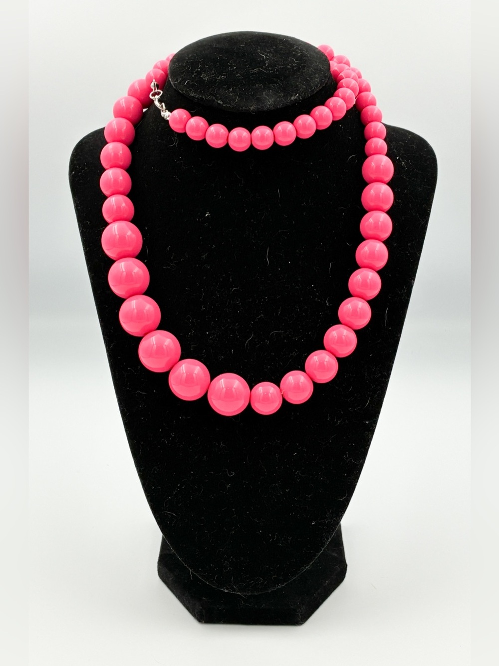 Vintage Lucite Bubble Gum Pink Beaded Necklace 28"